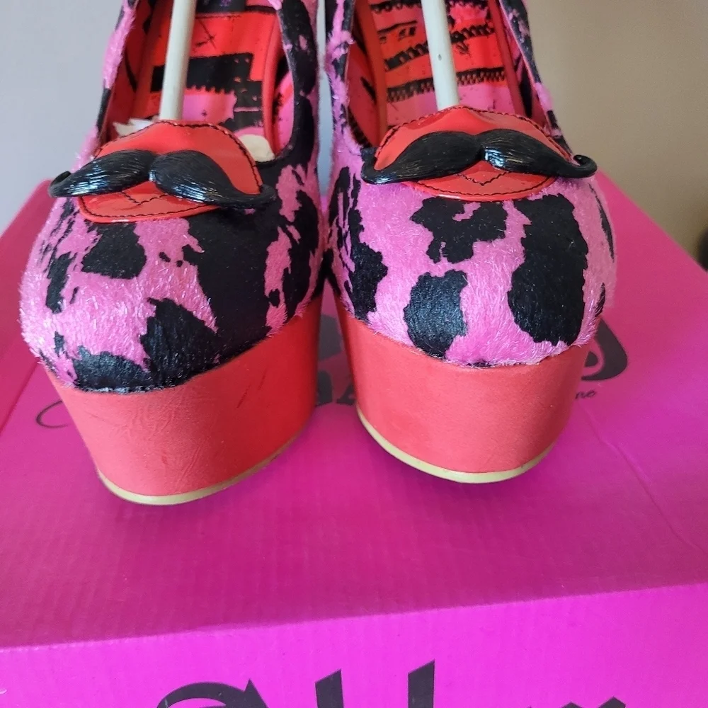 Abbey Dawn Feel The Love Platform Heels, BNIB with flaws, Size 7